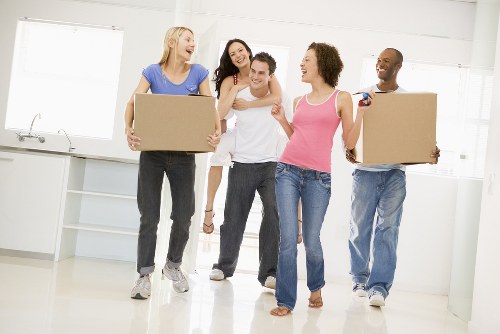 Local moving truck service for homes and businesses in Harringay