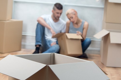 Prepared moving truck service for local North London relocations
