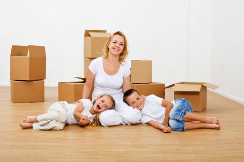 Local packing and unpacking support for Harringay residents